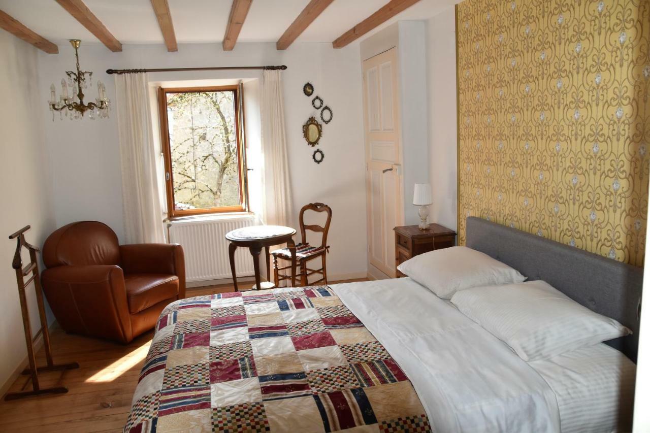 ベルティニャ L'Embellie Bed & Breakfast エクステリア 写真
